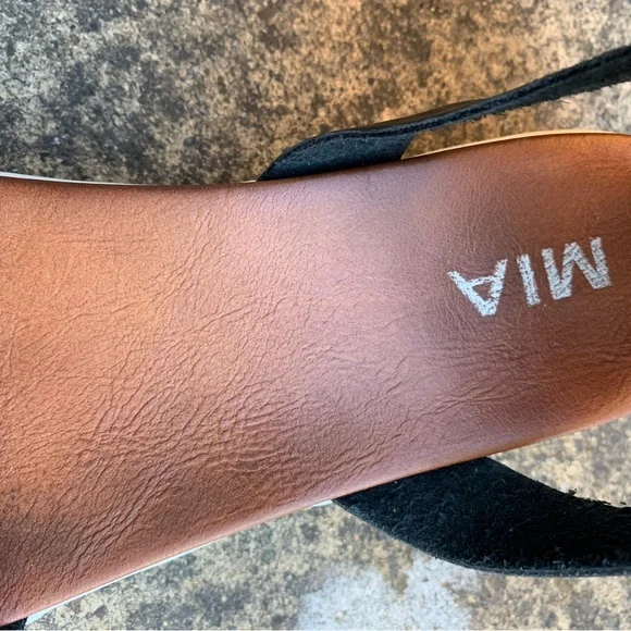 MIA Black and Brown Sandals with Wide Straps| Women 6.5 - Picture 9 of 10